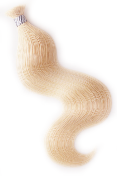 Detail of the ends, wavy Honey Blonde human hair, Remy quality – Rubin Extensions®