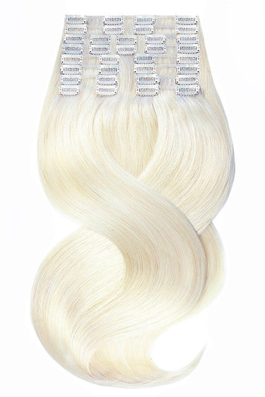 Close-up of glossy Platinum Blonde clip-in strands, Deluxe Line, 60 to 70 cm – Rubin Extensions®